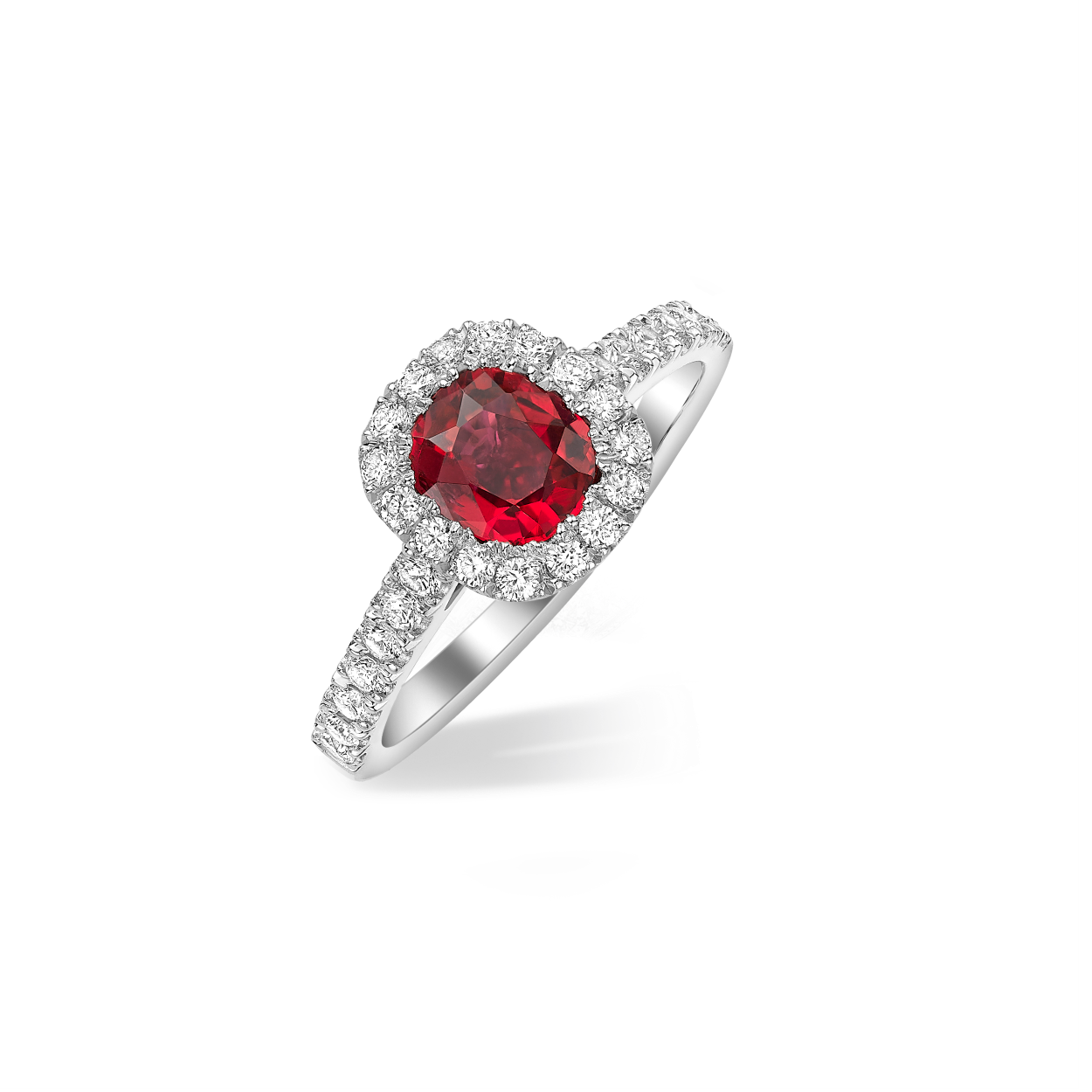 Spinel and diamond cluster ring